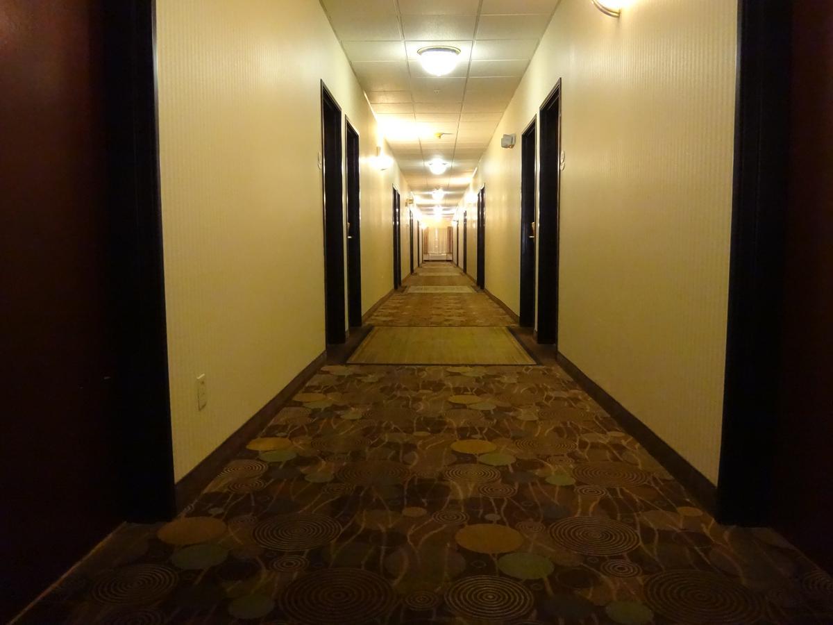 Windsor Inn & Suites Dodge City Exterior foto
